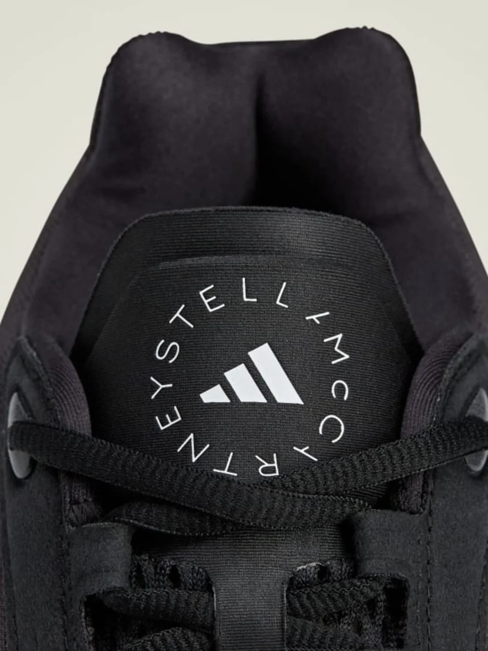 Adidas SPORTSWEAR  2000 SHOES